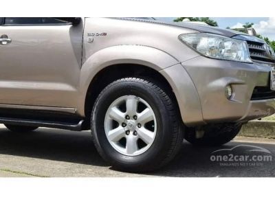 Toyota Fortuner 3.0 V SUV A/T ปี 2010 รูปที่ 6